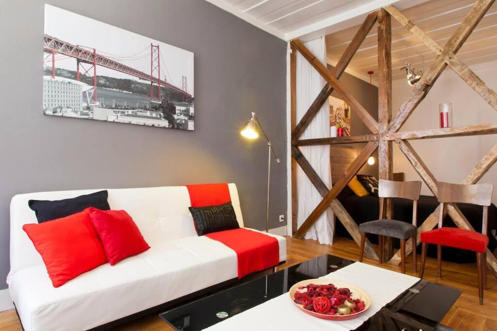 Lisbon Sant'Anna Apartments Экстерьер фото
