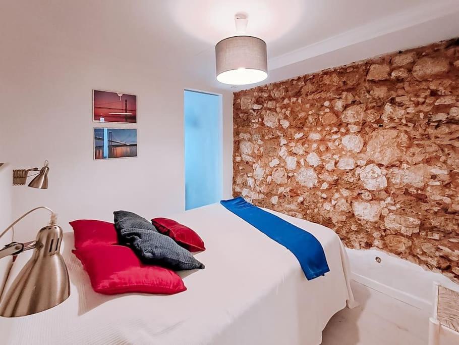Lisbon Sant'Anna Apartments Экстерьер фото